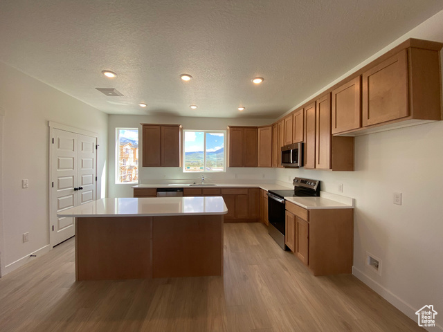 Property Photo:  1363 E 1360 N Arth76  UT 84651 
