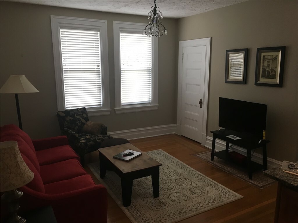 Property Photo: 421 S Pacific Ave 3 PA 15224