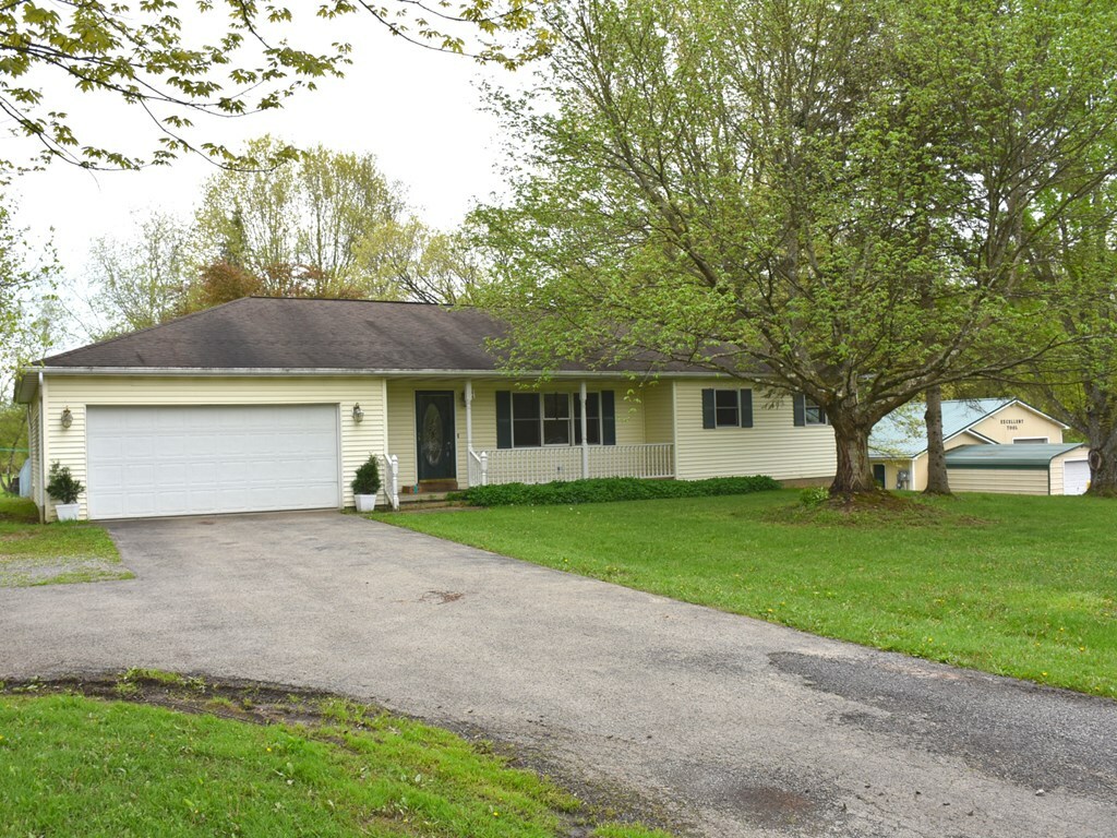 Property Photo: 18879 E. Cole Road PA 16335
