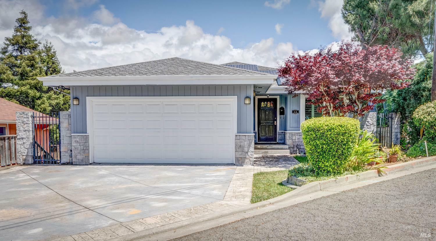 Property Photo: 32 Romine Way CA 94591