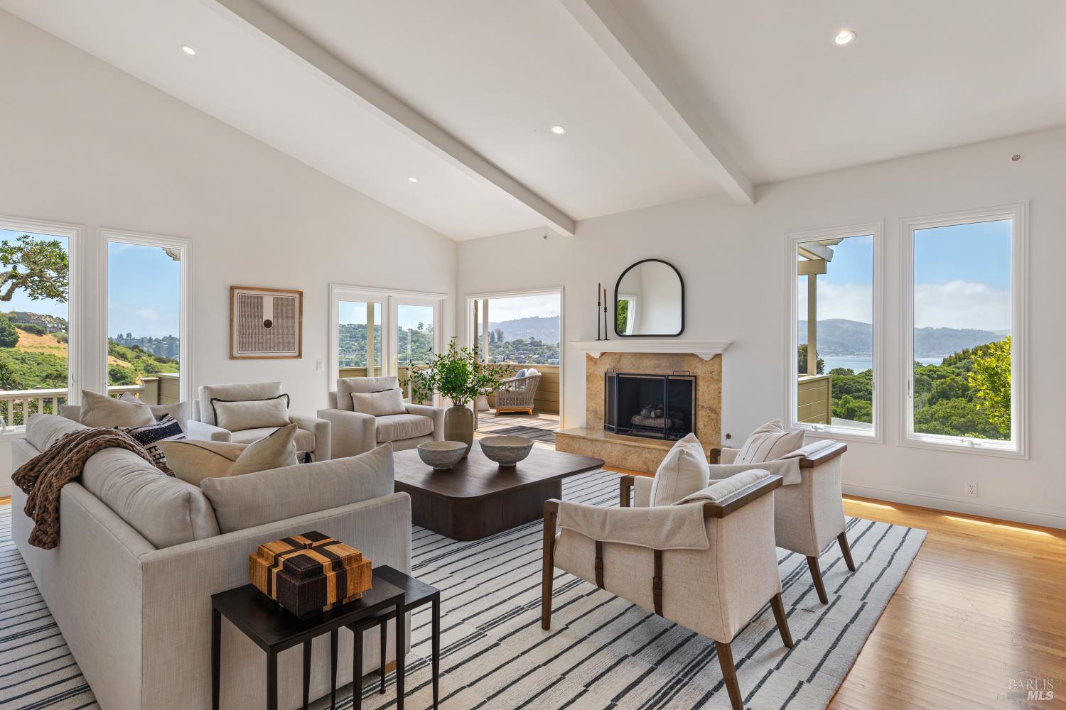 91 Round Hill Road  Tiburon CA 94920 photo