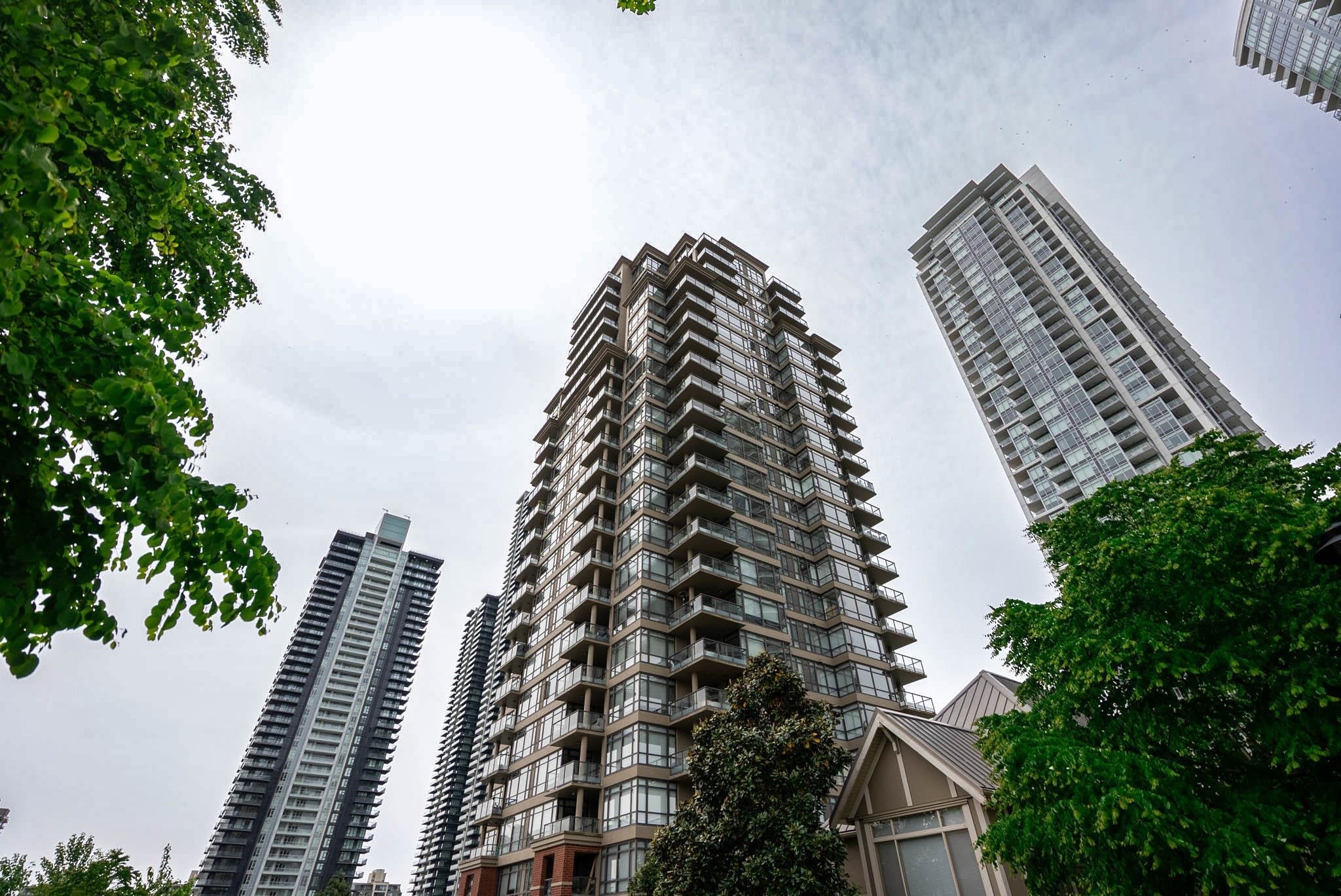 Property Photo: 4132 Halifax Street 1604 BC V5C 6V1