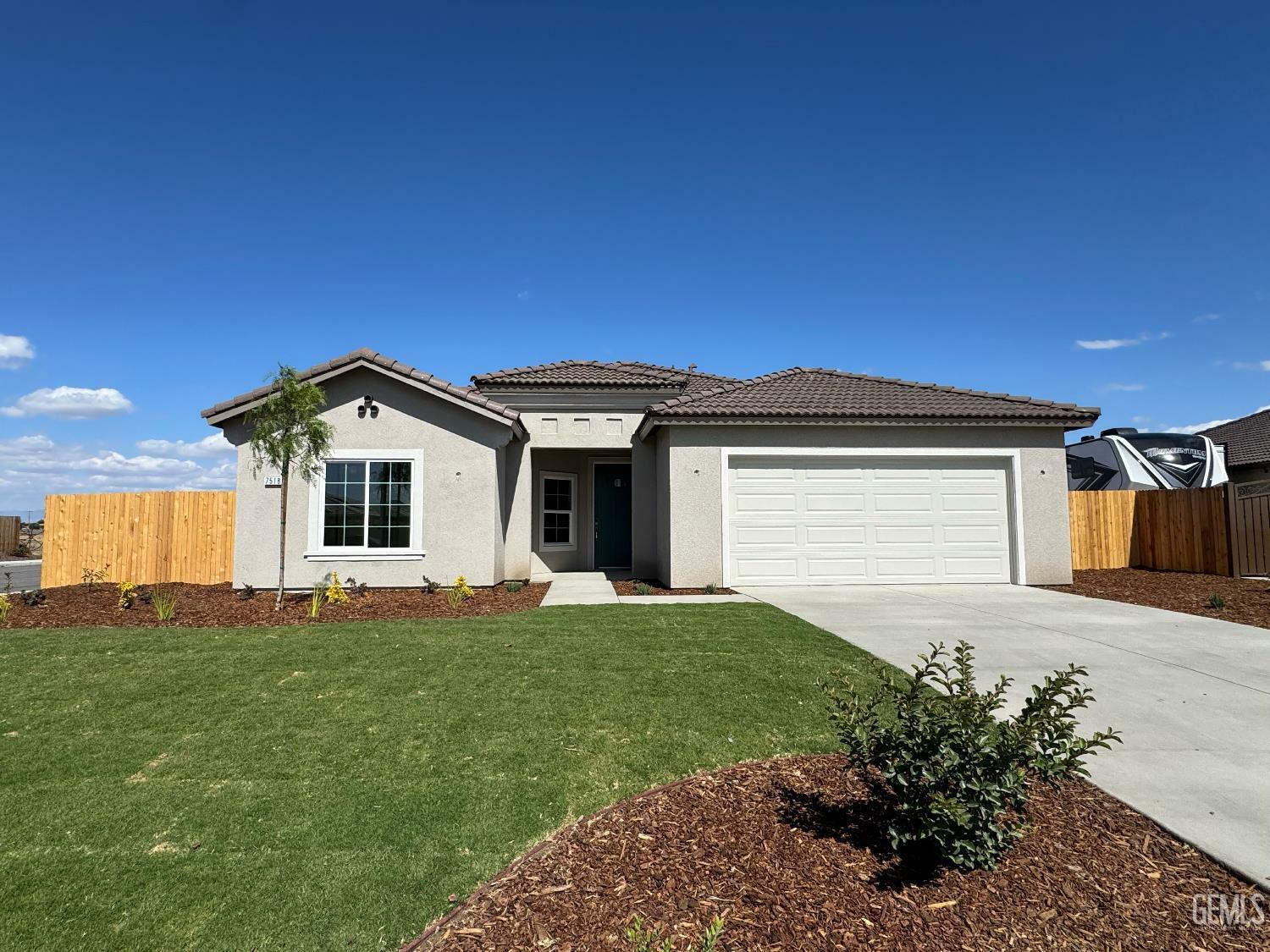Property Photo: 7518 Garrison Avenue CA 93311