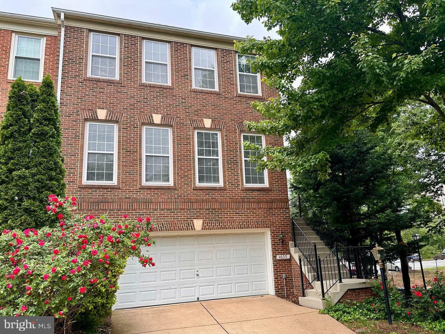 Property Photo: 4650 Latrobe Place VA 22311