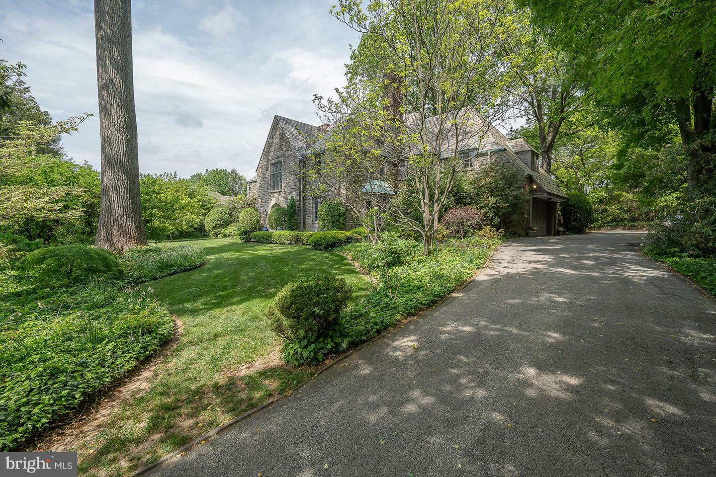Property Photo: 507 N Latches Lane PA 19066