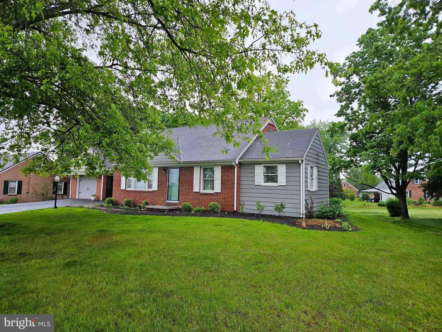 151 Amsley Drive  Chambersburg PA 17202 photo