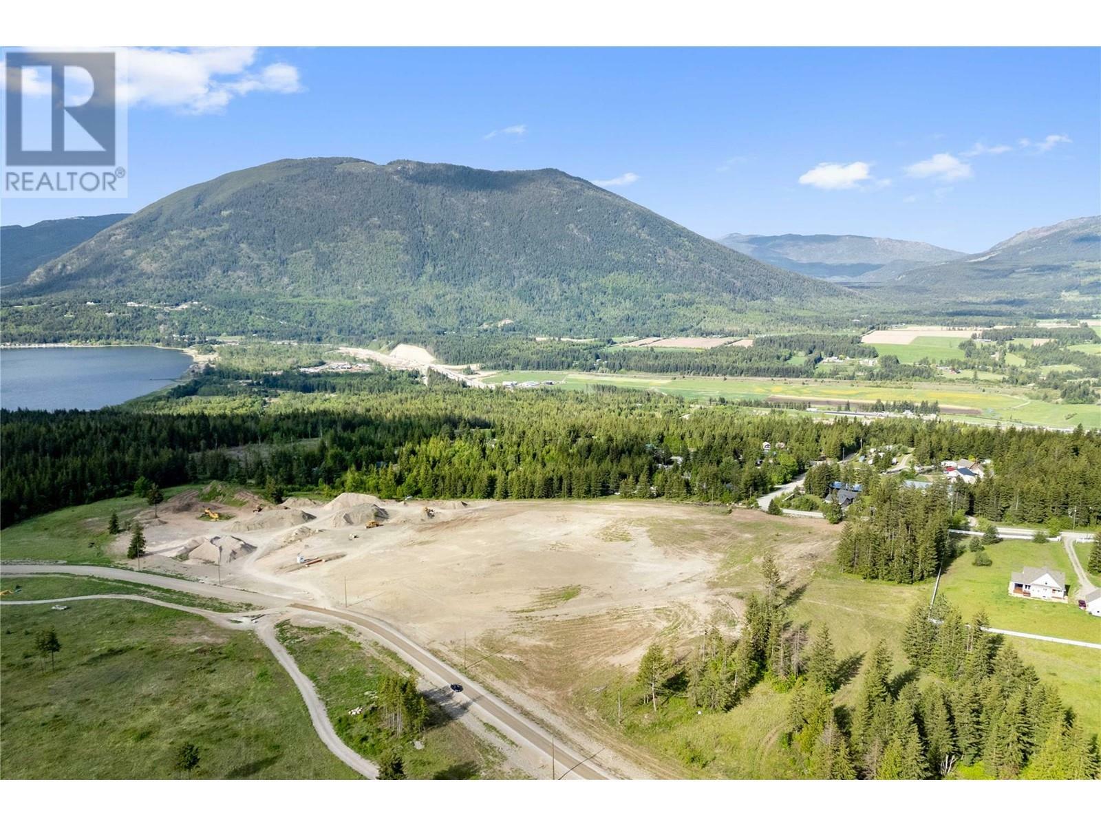 Photo de la propriété: 3682 Ford Road BC V0E 2X2