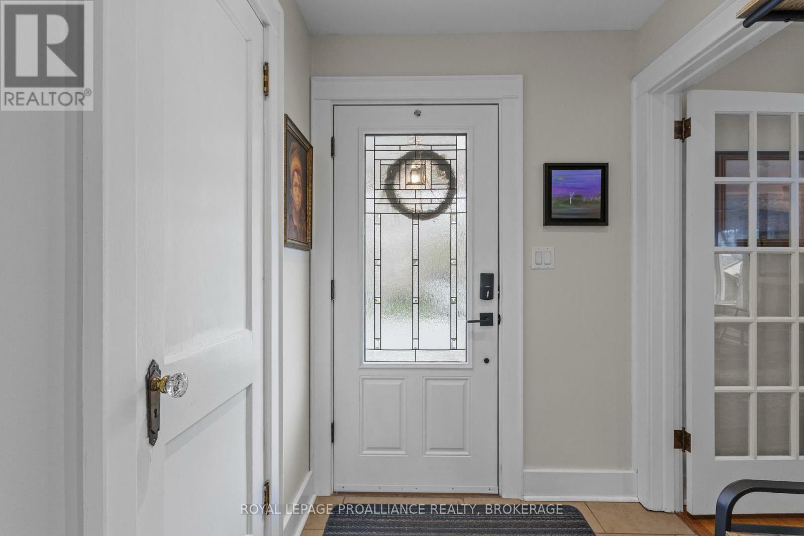 Property Photo: 196 Willingdon Avenue ON K7L 4H8