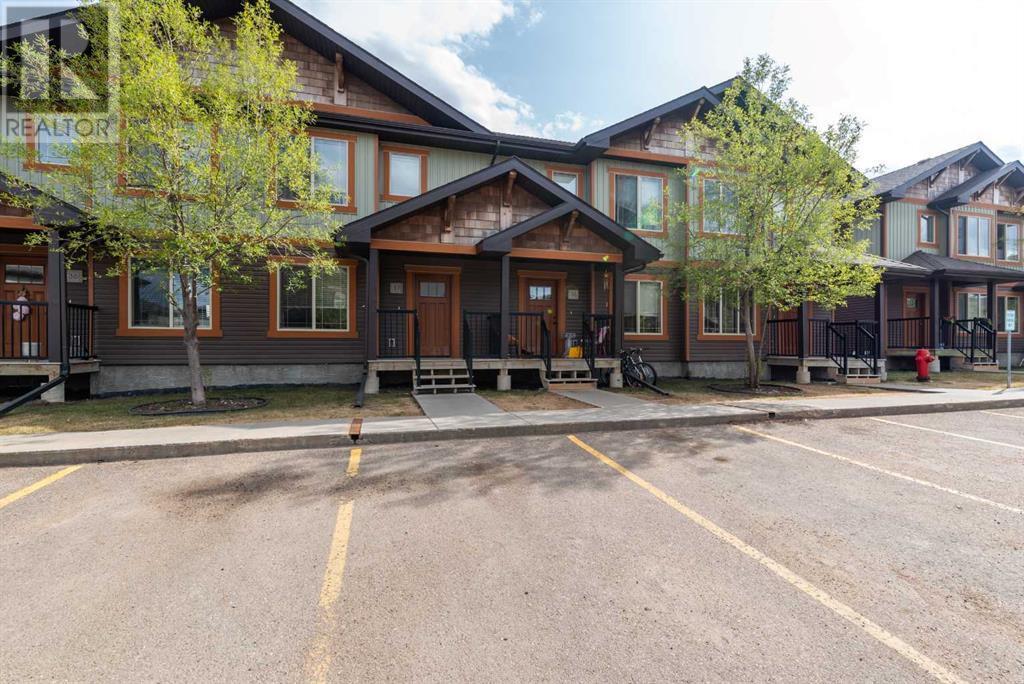 Property Photo: 4008 41 Avenue SK S9V 1Y5
