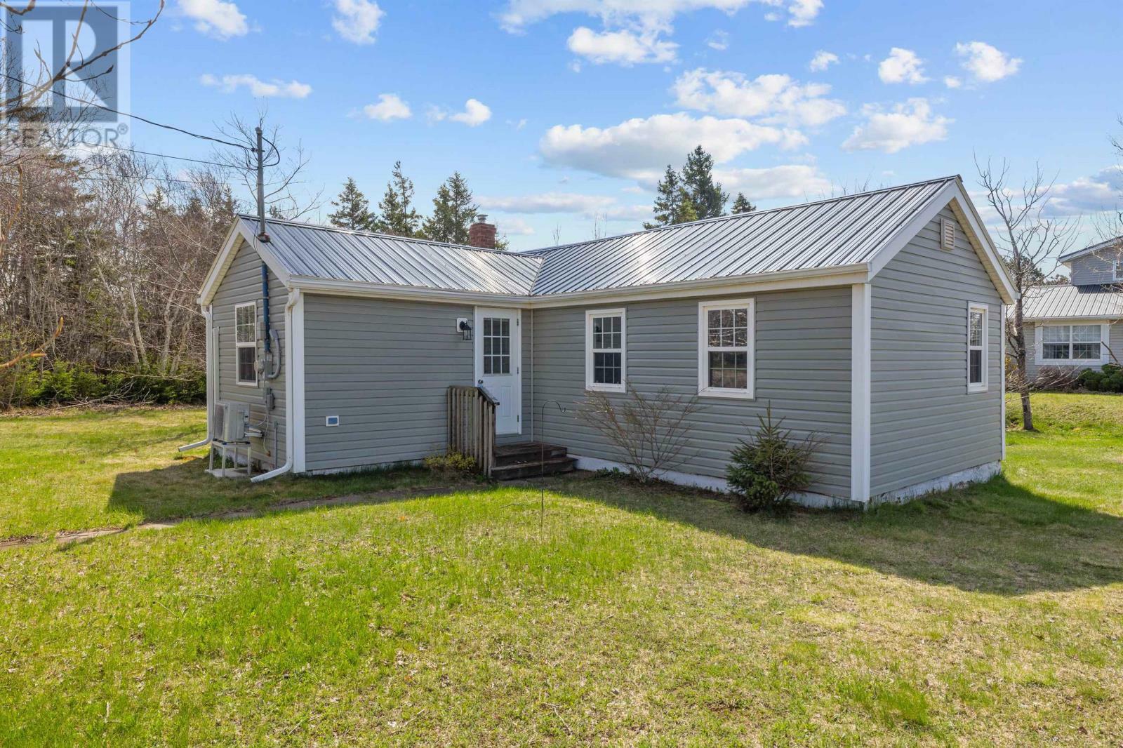 Property Photo:  7 Maple Street  PE C0A 1S0 