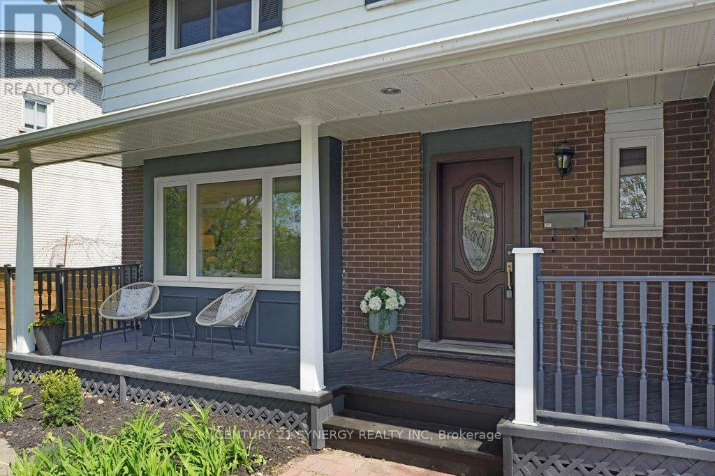 Property Photo: 2522 Needham Crescent ON K1V 6K2