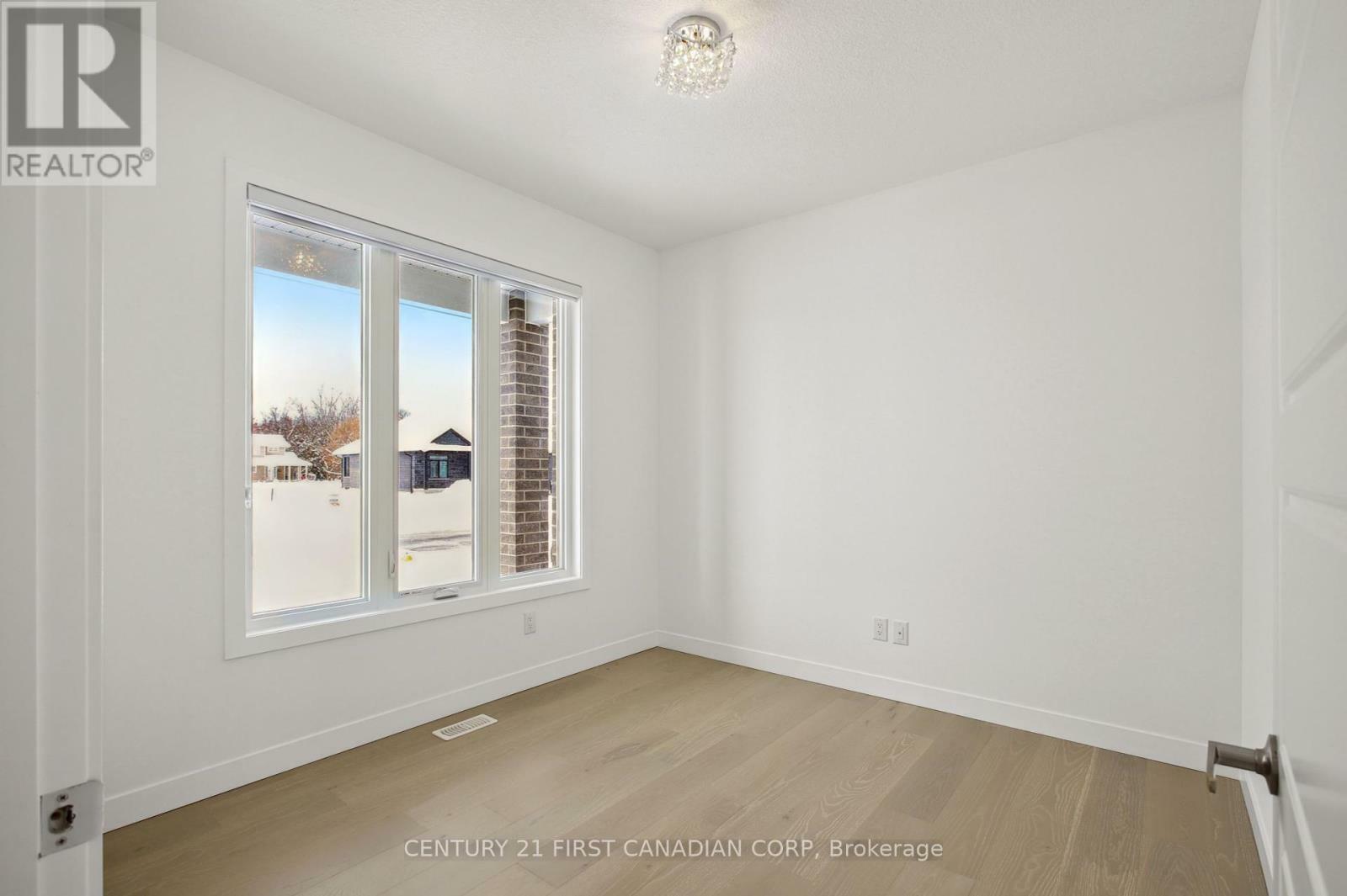 Property Photo: 30 Spruce Crescent ON N0M 2K0