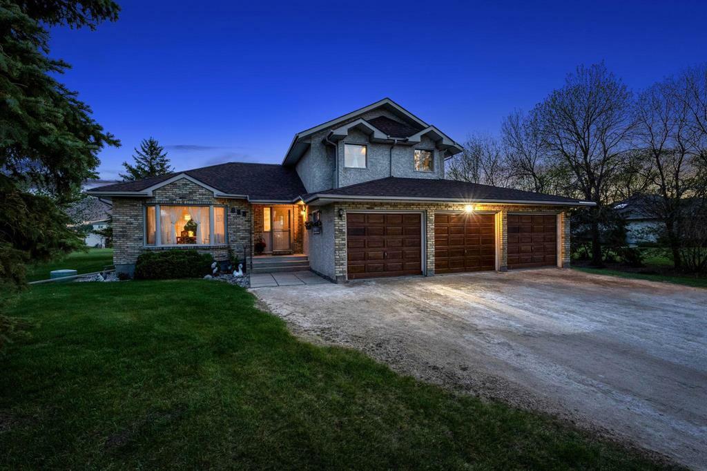 846 Addis Avenue  West St Paul MB R2V 4S3 photo