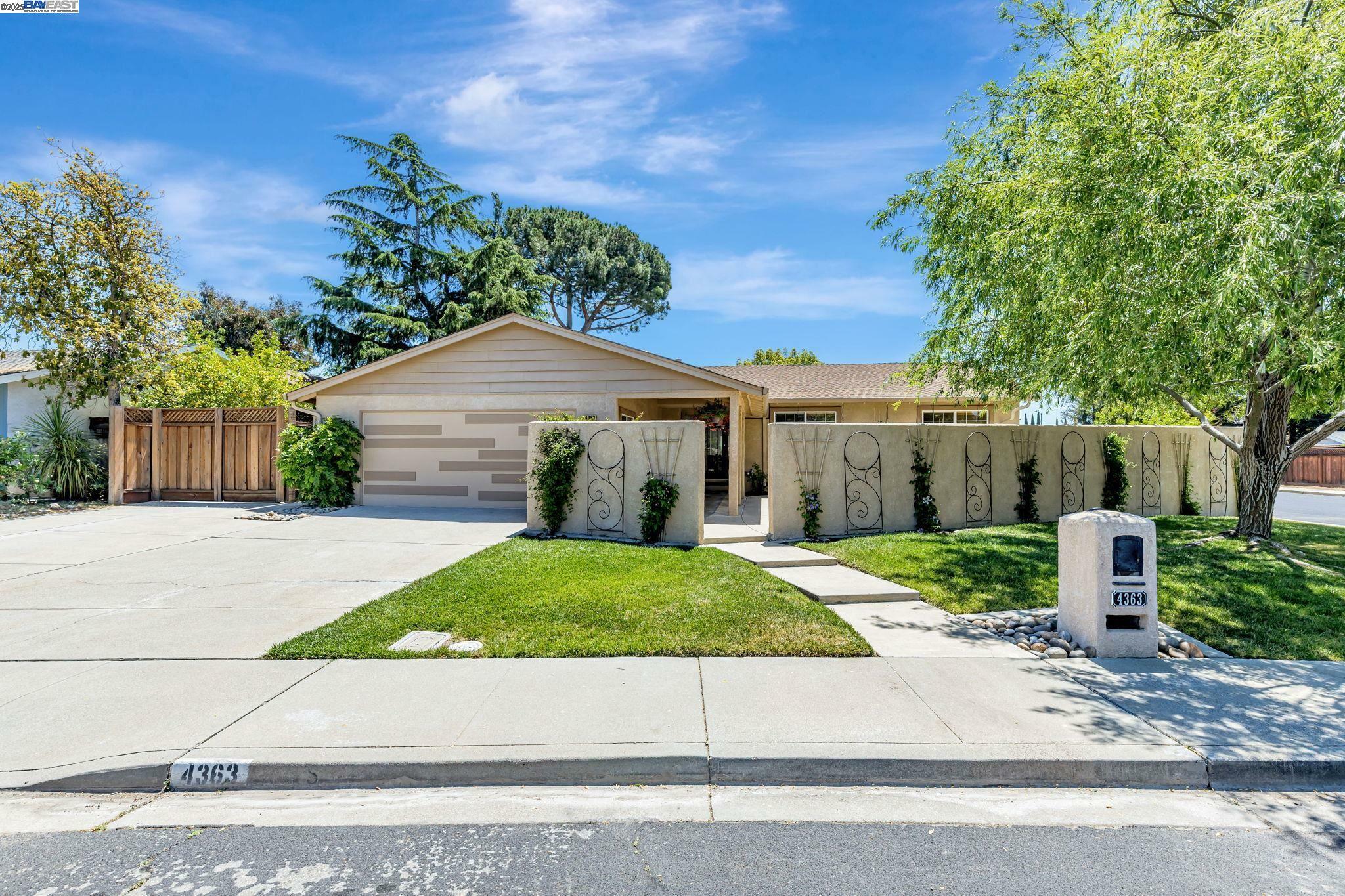 Property Photo:  4363 Guilford Ave  CA 94550 