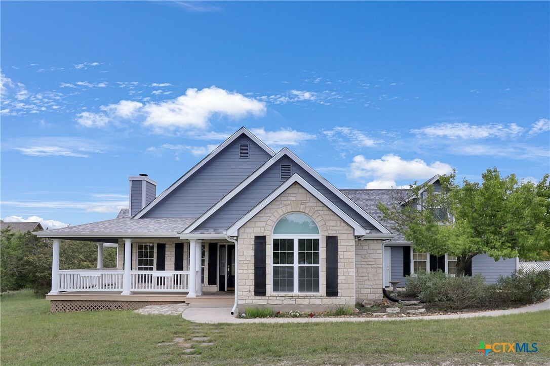 Property Photo: 834 Saddleridge Drive TX 78676