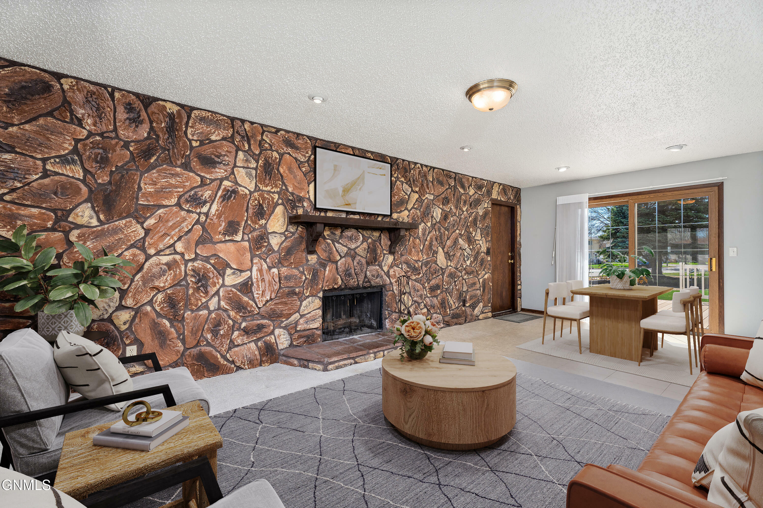 Property Photo: 401 Reno Avenue ND 58504