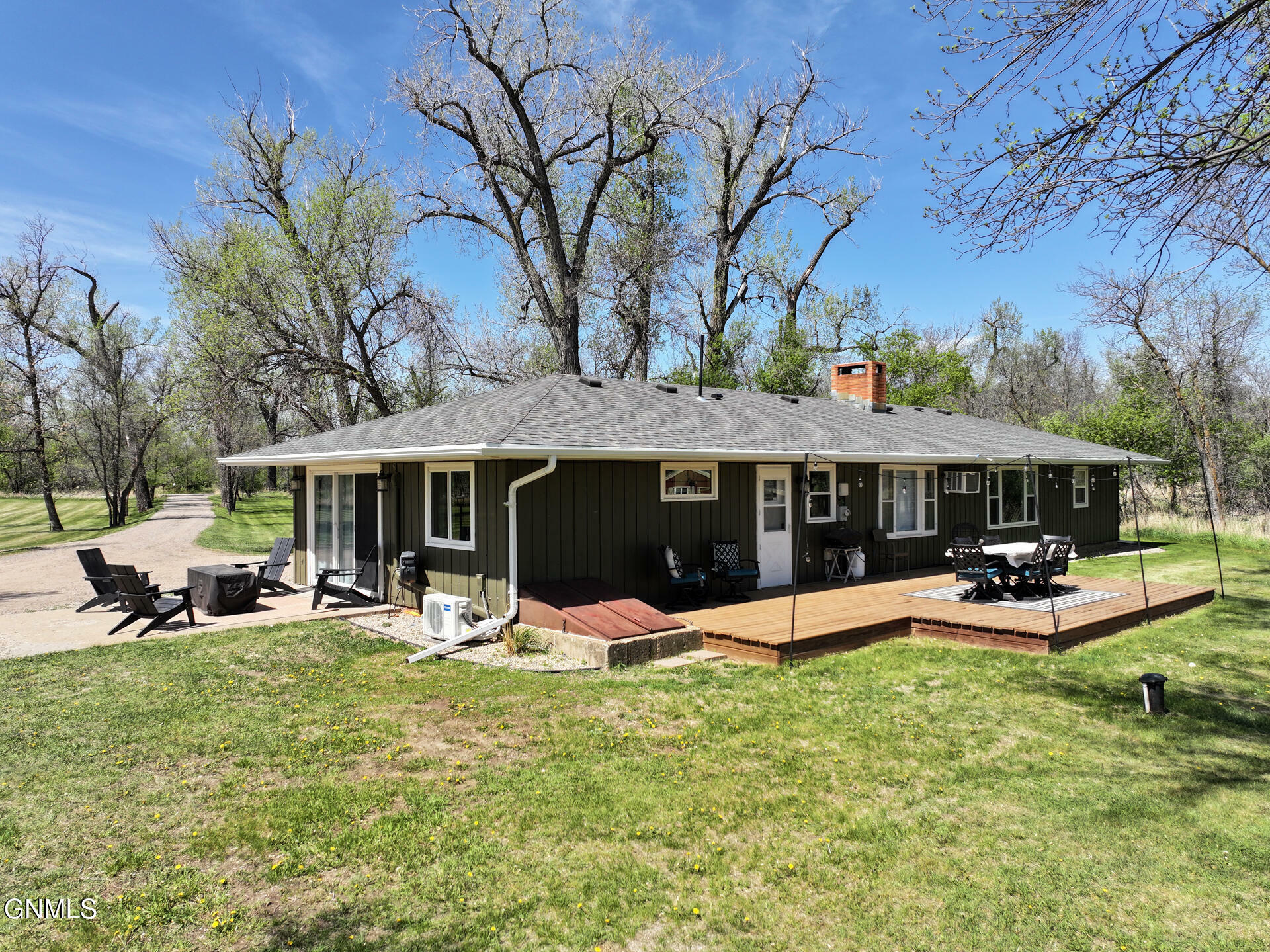 Property Photo: 5413 Fernwood Drive ND 58503