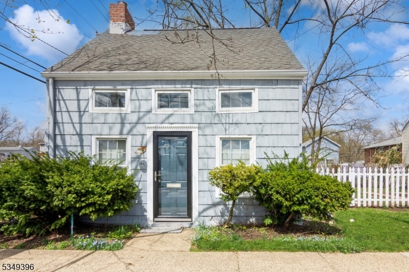 Property Photo: 593 W Hazelwood Ave NJ 07065