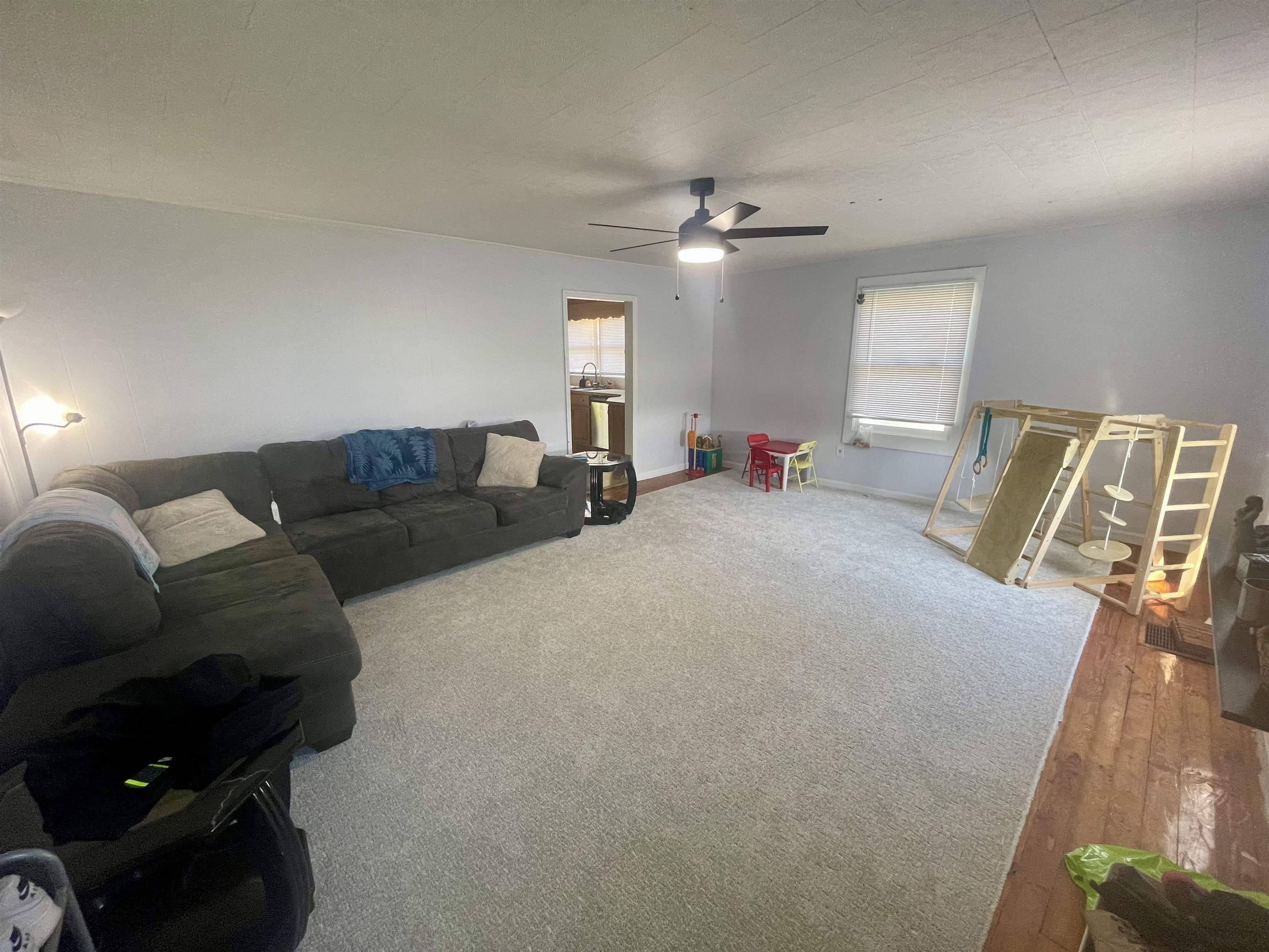 Property Photo: 9424 State Route 136 E KY 42420