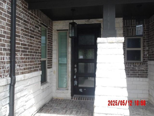 Property Photo: 3817 Hawthorn Shadow Court TX 77386