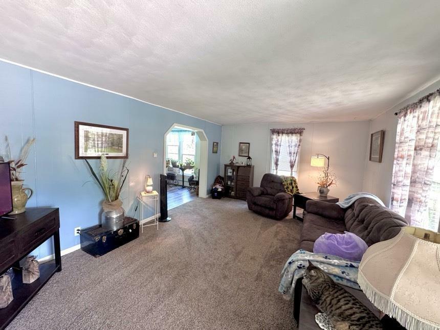Property Photo:  23 4th St NW  IA 50662 