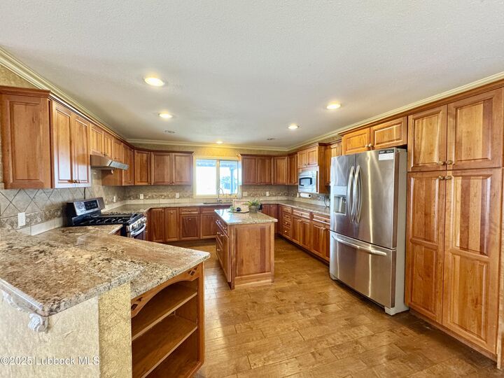 Property Photo: 213 E 7th Street TX 79329