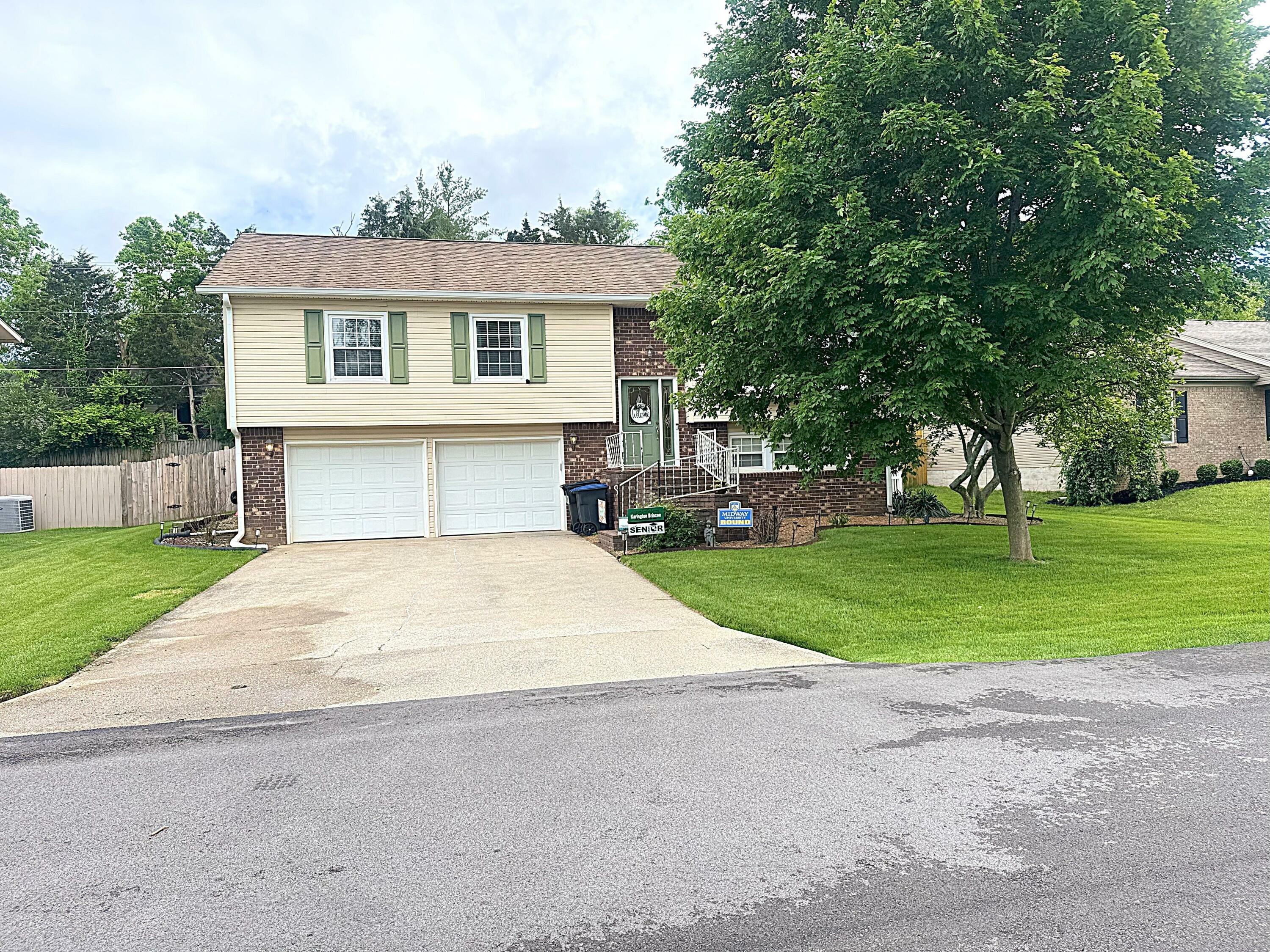 Property Photo: 165 Bellemeade Drive KY 40601