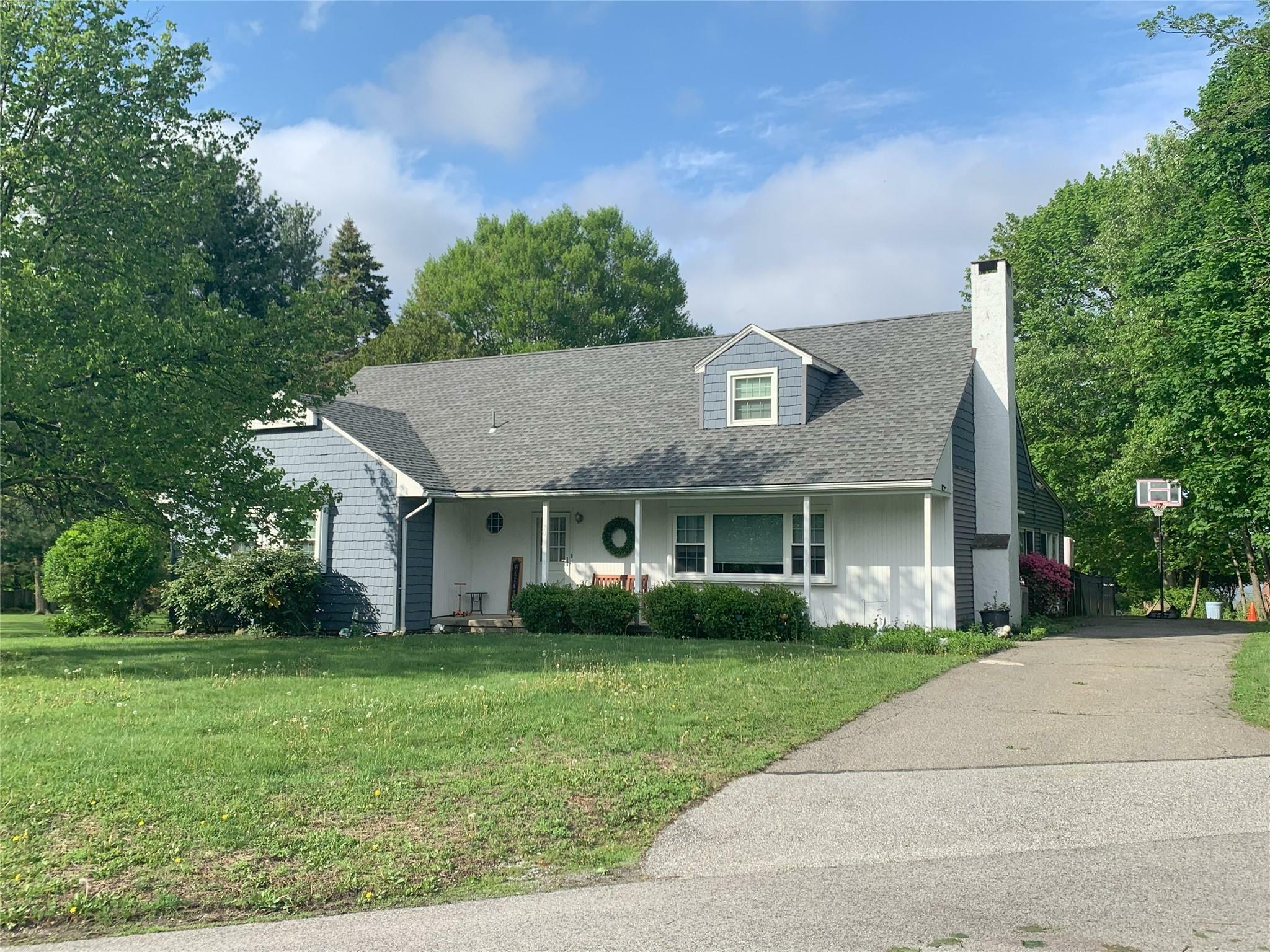 Property Photo:  20 Idlewild Park Drive  NY 12520 