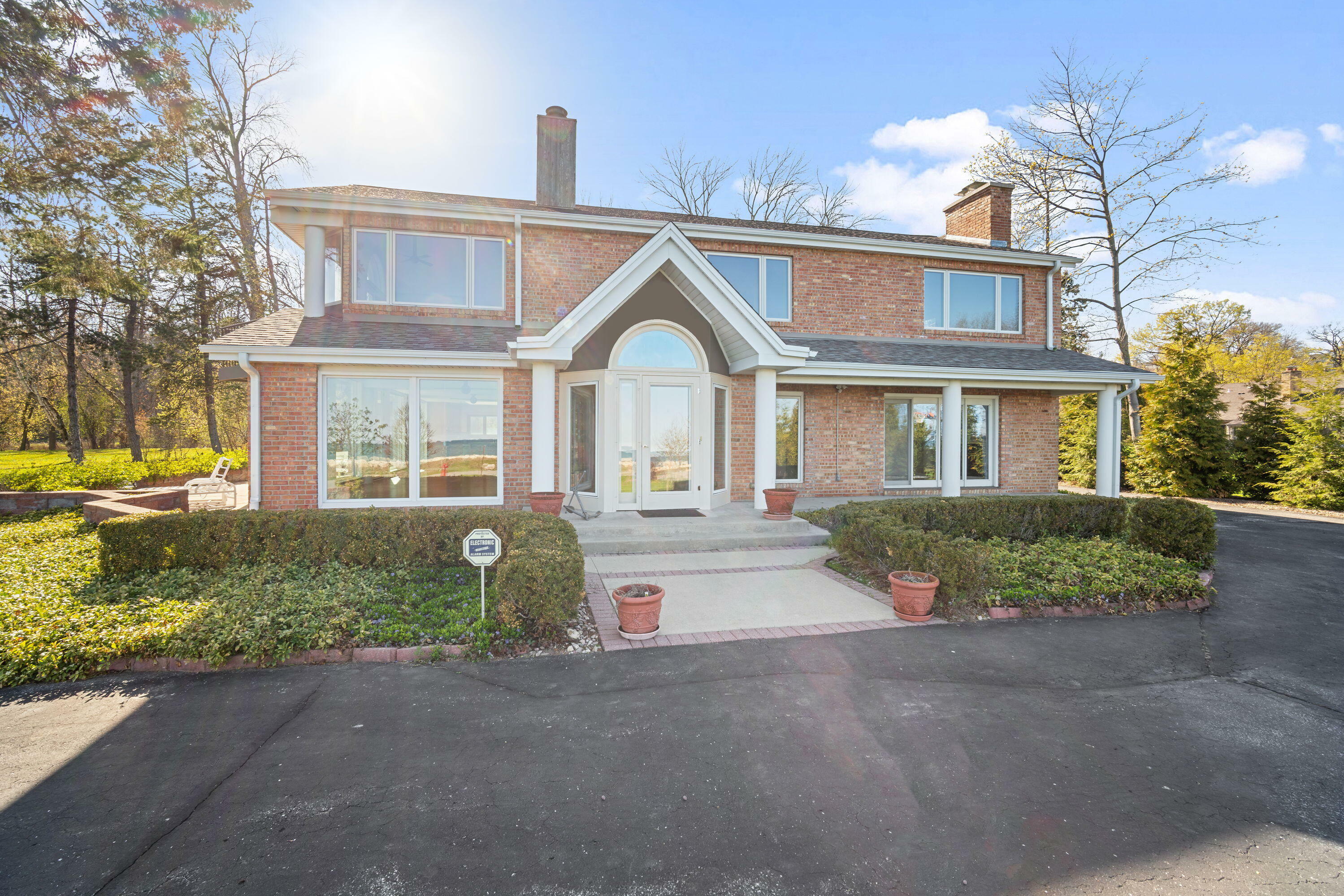 Property Photo: 7515 N Beach Dr WI 53217
