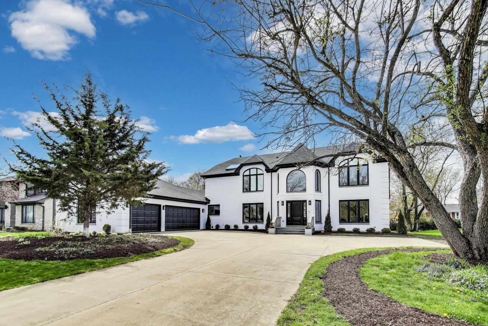 Property Photo: 2128 Scotch Pine Lane IL 60062