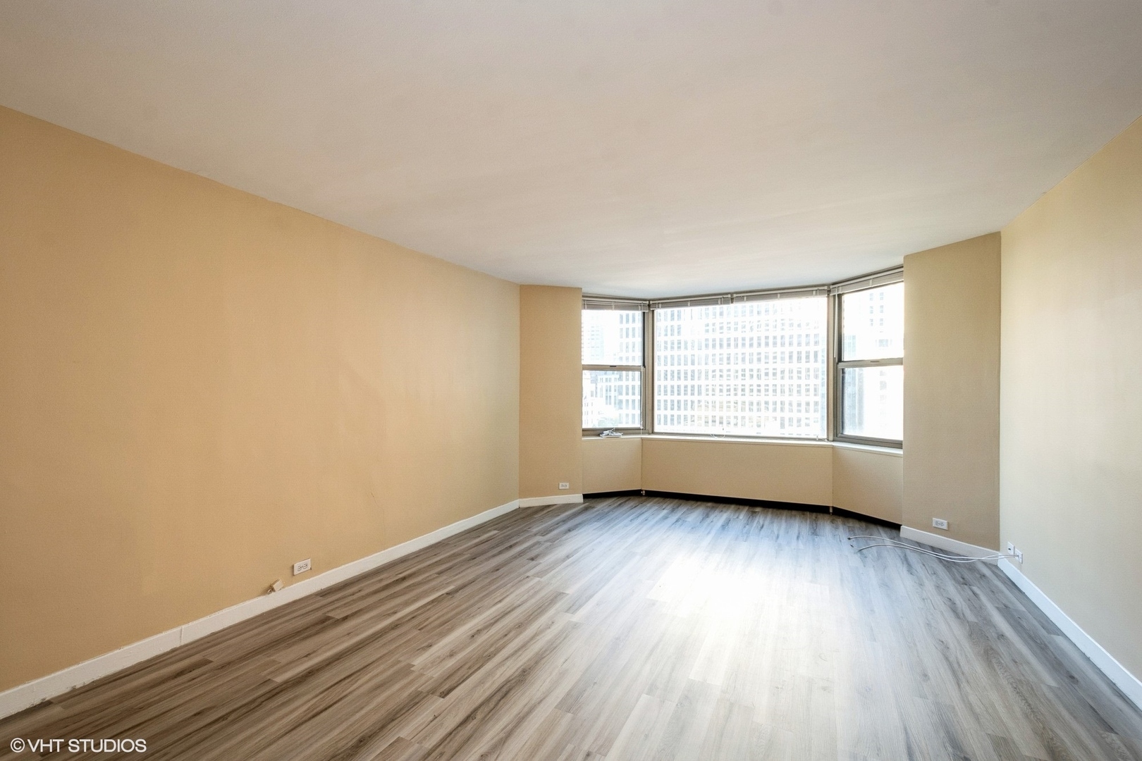 Property Photo: 535 N Michigan Avenue 911 IL 60611
