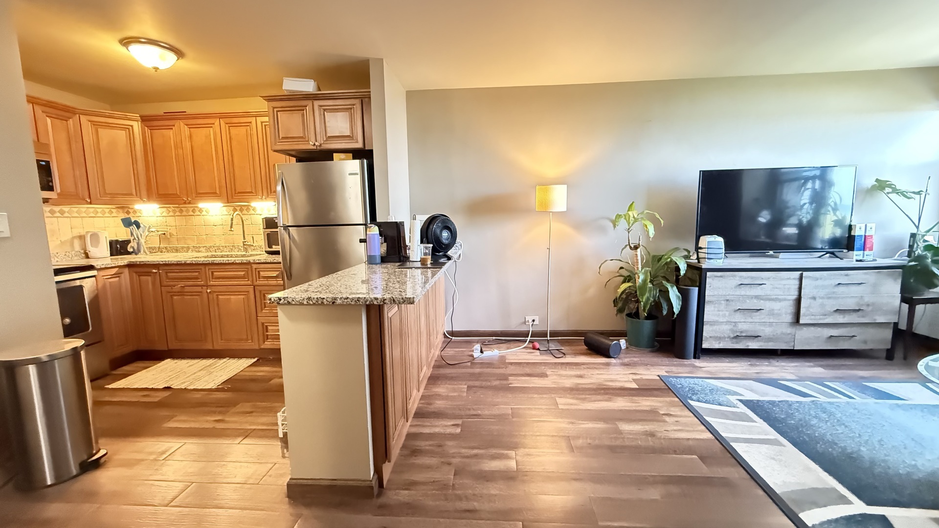 Property Photo: 4250 N Marine Drive 1205 IL 60613
