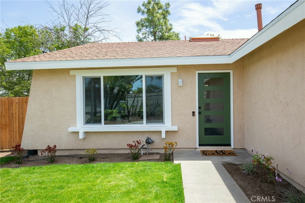 Property Photo: 656 Cynthia Court CA 92069