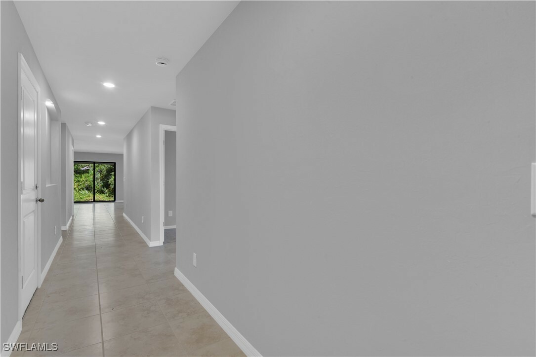 Property Photo: 23206 Fitzpatrick Avenue FL 33980