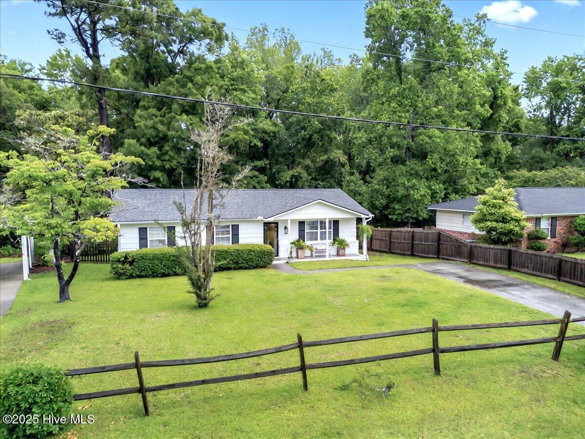 Property Photo: 109 Darby Street NC 28409