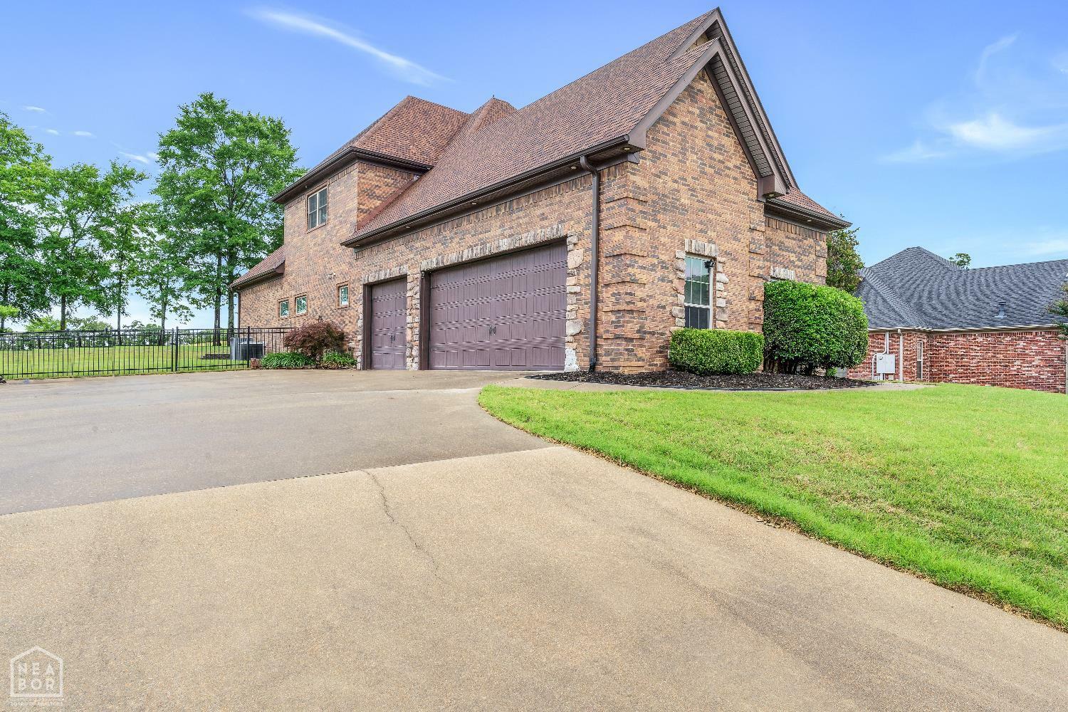 Property Photo: 4408 Lochmoor Circle AR 72405