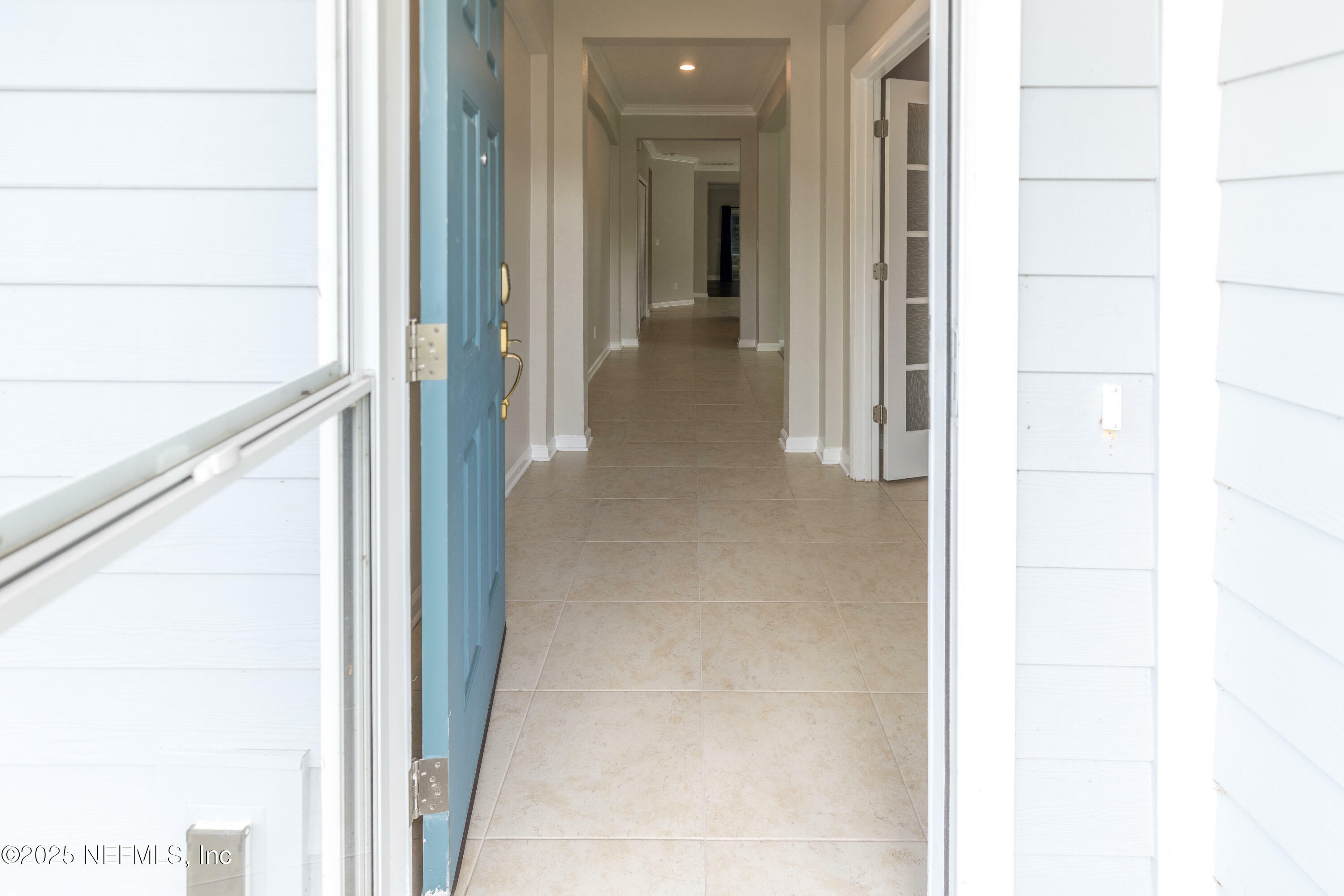 Property Photo: 15957 Tisons Bluff Road FL 32218