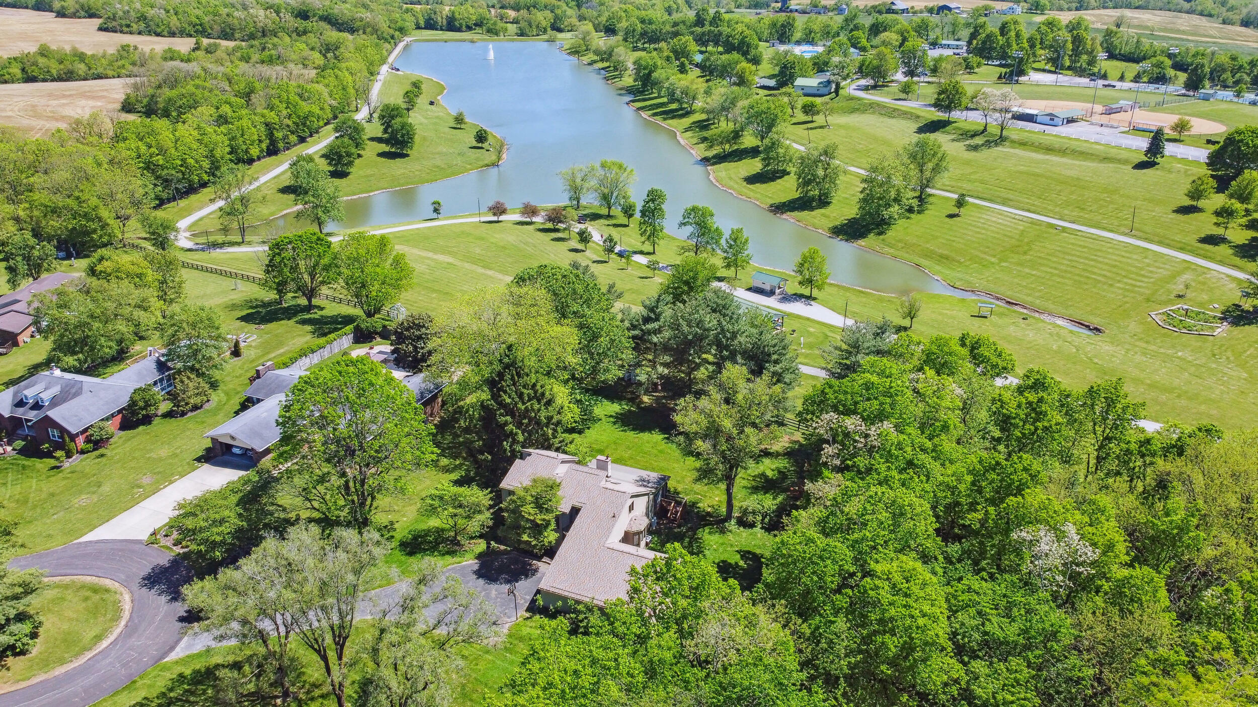 Property Photo: 506 Lakeview Glen Drive KY 41056