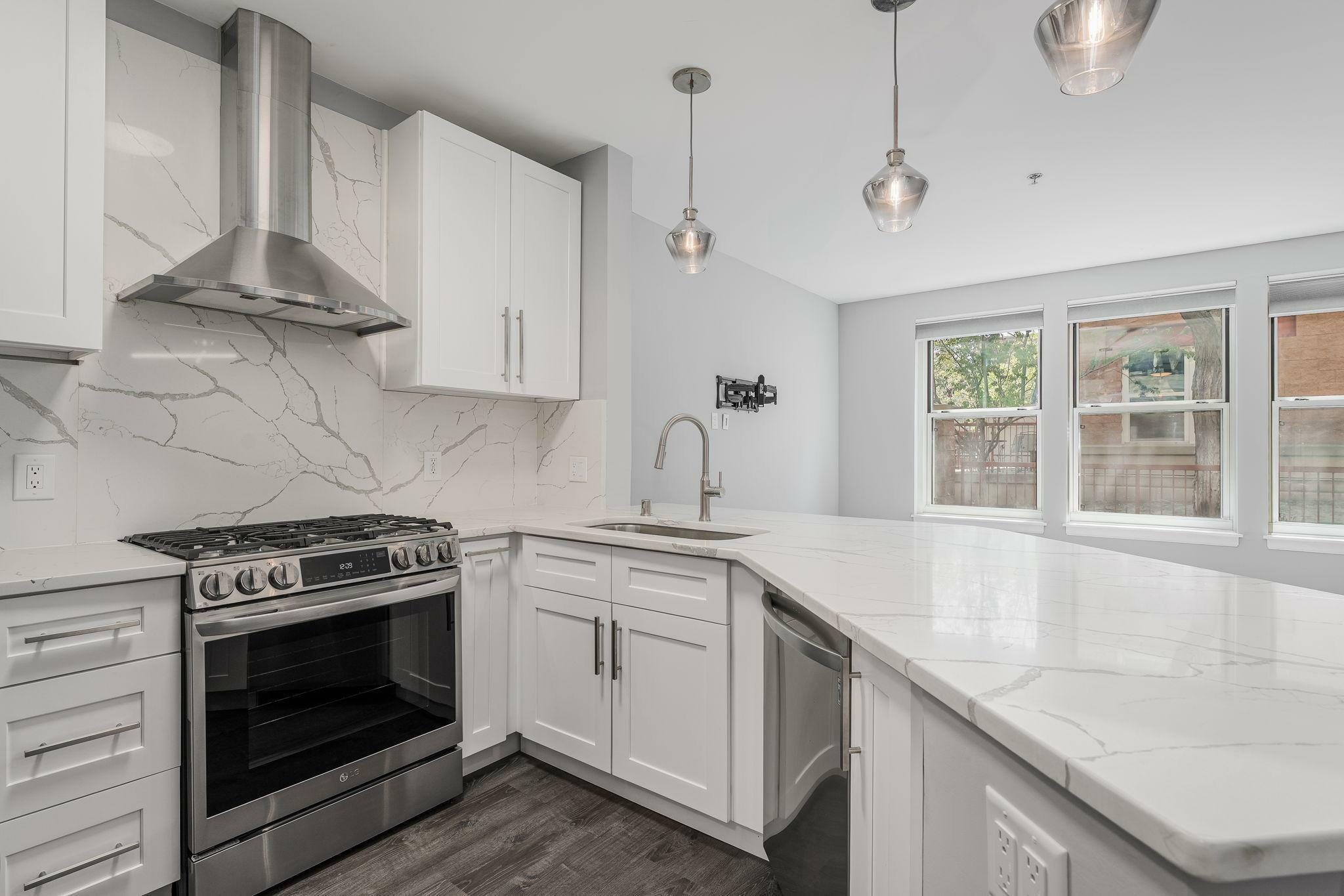 Property Photo:  675 N 1st Street 123  MN 55401 