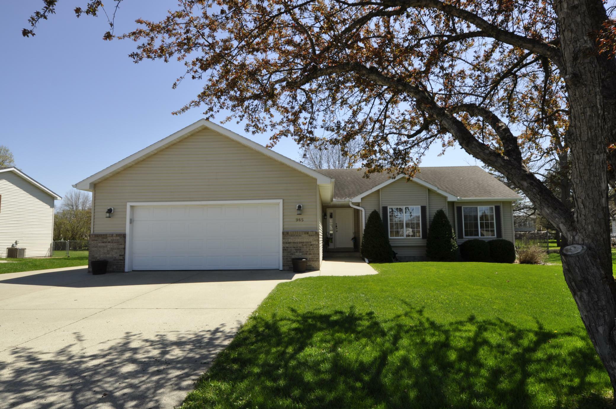Property Photo: 965 18th Street SE MN 55060
