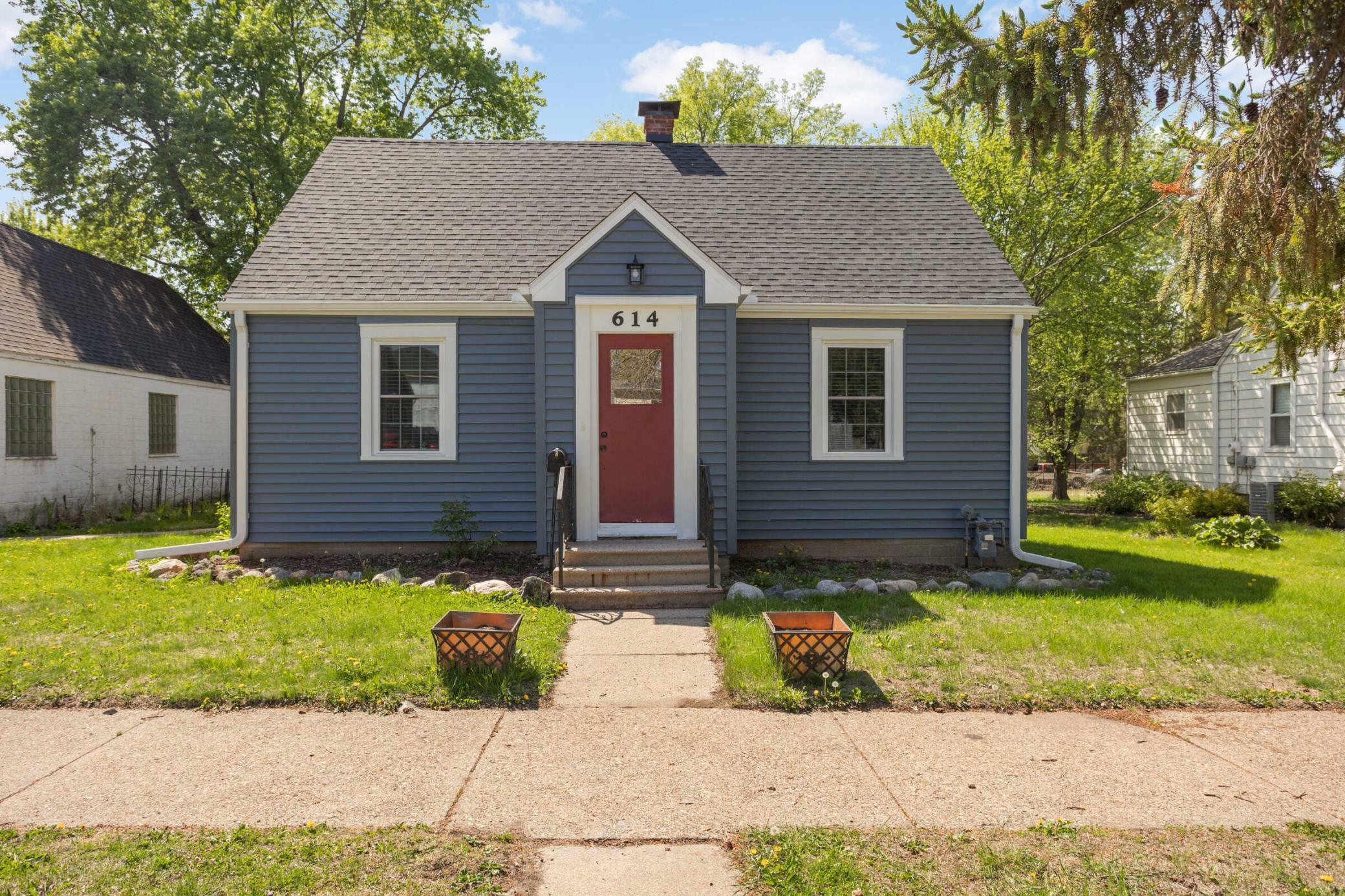 Property Photo: 614 7th Avenue NW MN 55021