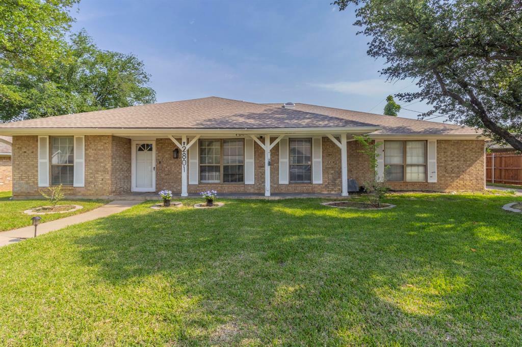 Property Photo: 2801 Peachtree Lane TX 76013