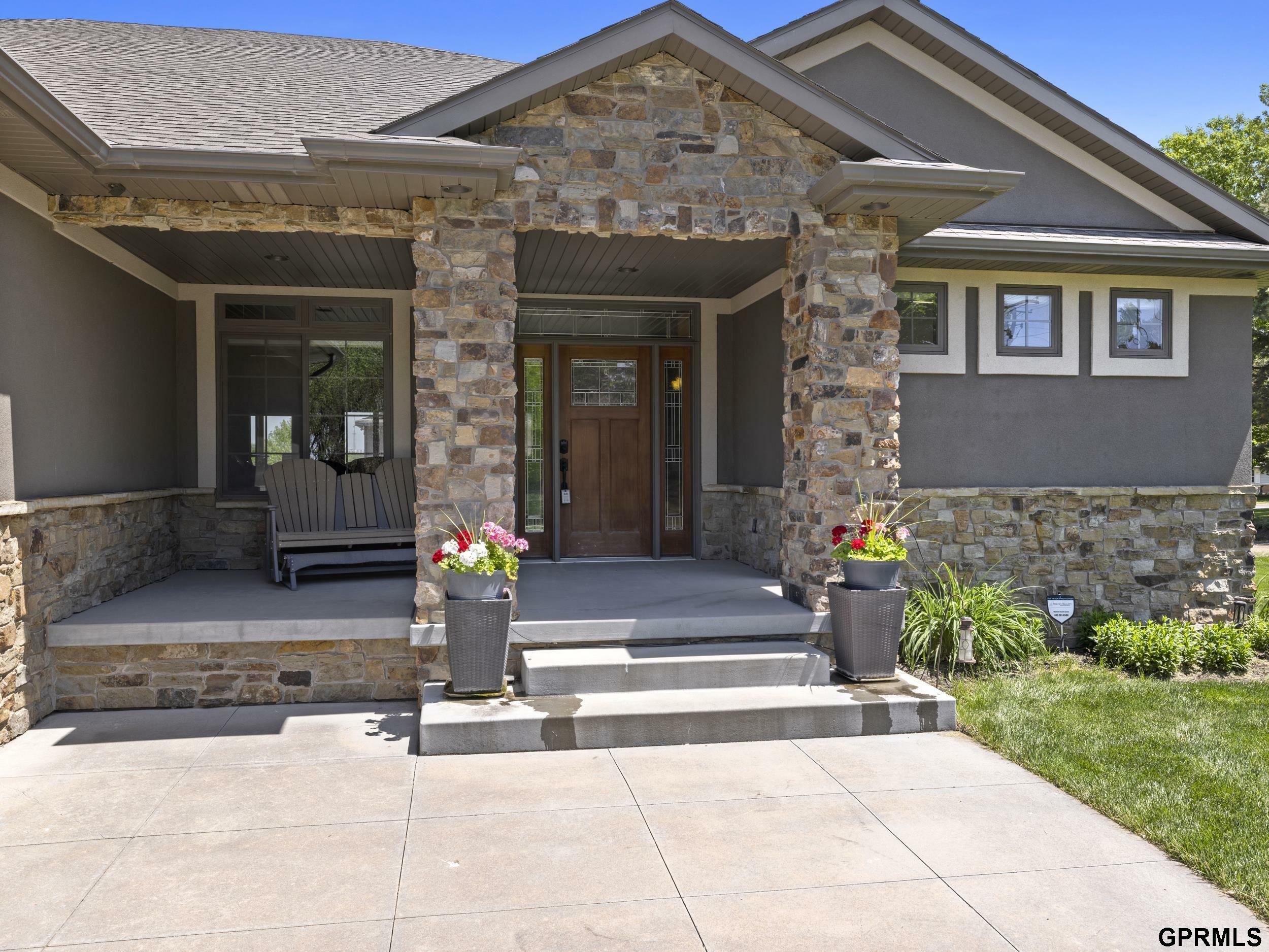 Property Photo: 3666 S Folsom Street NE 68522