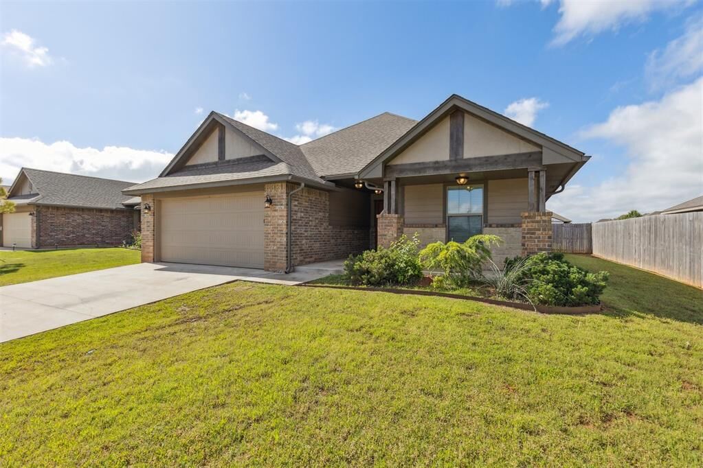 Property Photo: 8736 SW 38th Street OK 73179