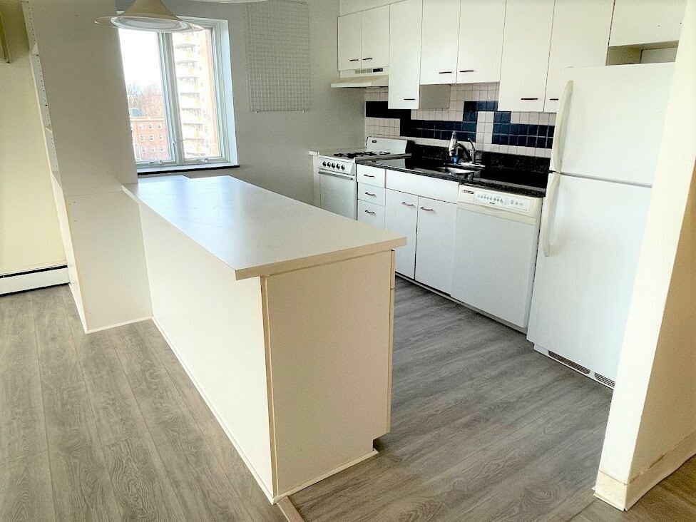 Property Photo: 284 Harvard St 64 MA 02139