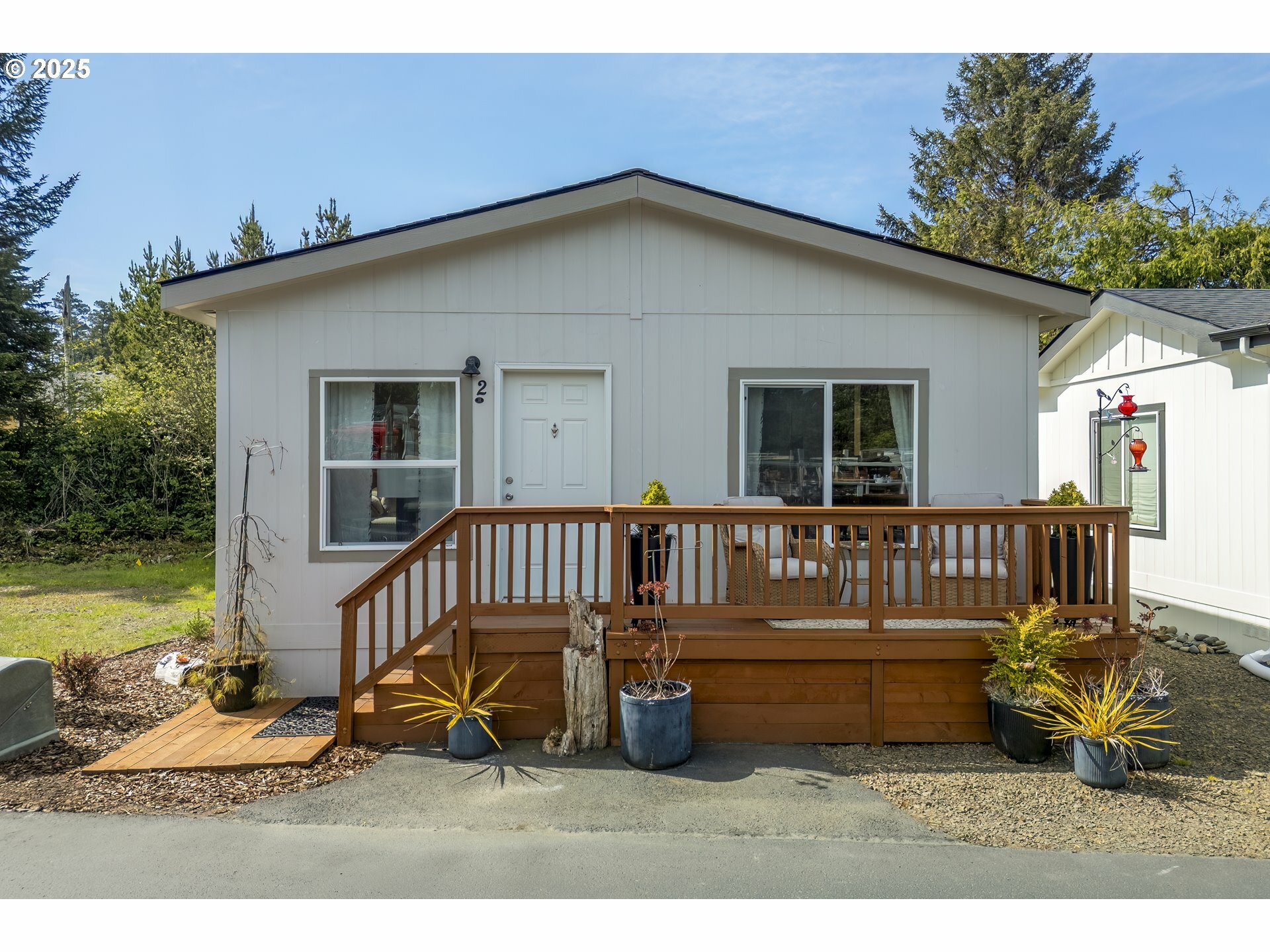 Property Photo: 4875 N Highway 101 2 OR 97341