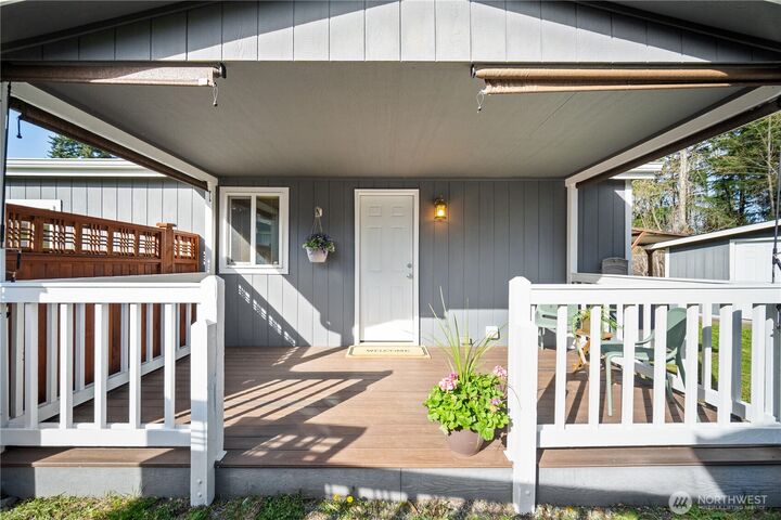 Property Photo:  18223  85th Avenue Ct E  WA 98375 
