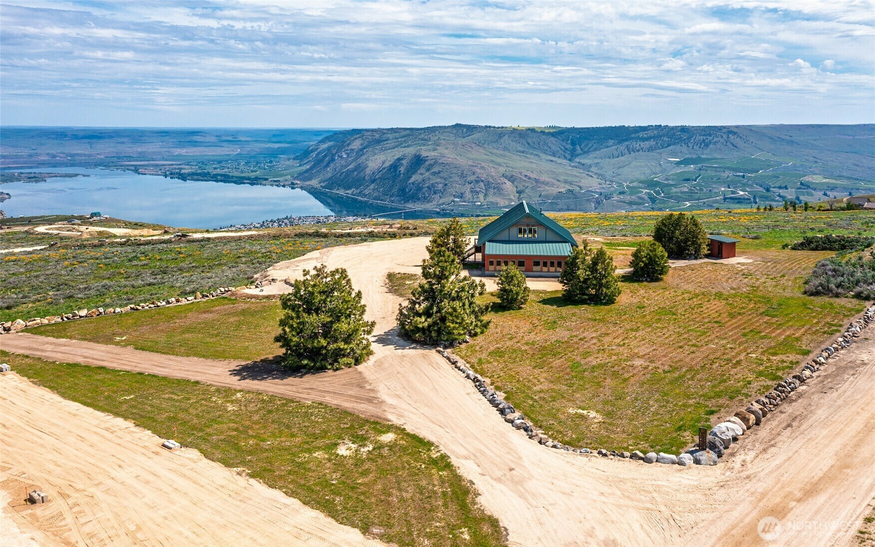 Property Photo:  27  Scenic Drive  WA 98812 