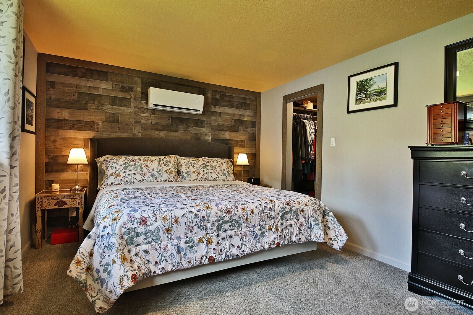 480  Hazelwood Drive  Oak Harbor WA 98277 photo
