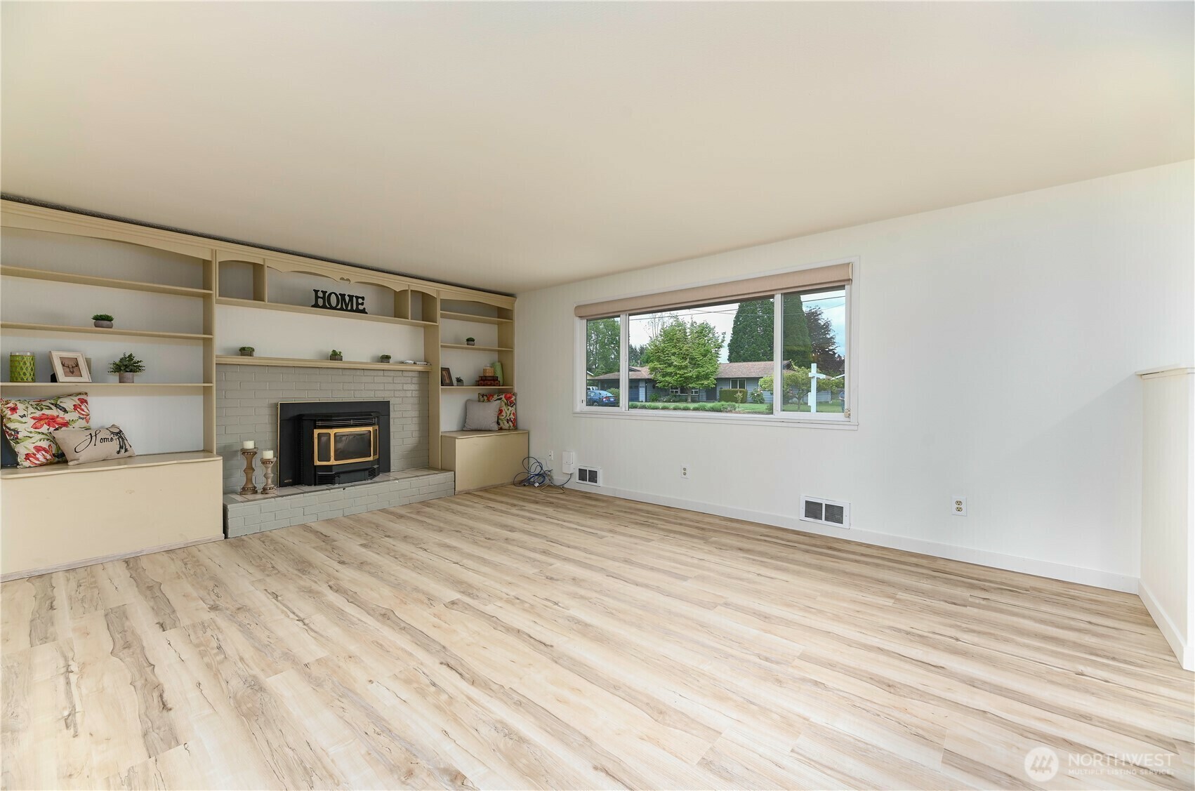 Property Photo: 9026 60th Drive NE WA 98270